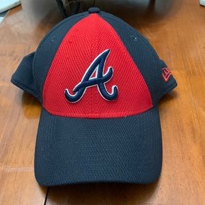 Atlanta Braves small-medium fitted hat